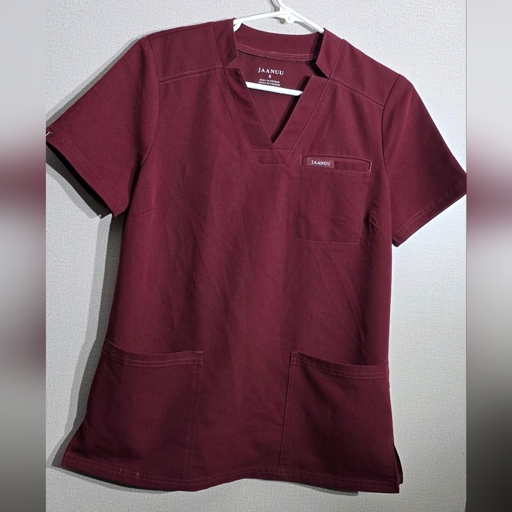 Jaanuu Women's Burgundy Top - Picture 1 of 6